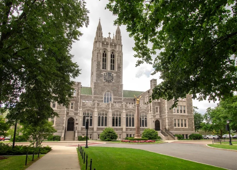 BOSTON-COLLEGE-WILLIAM-F.-CONNELL-SCHOOL-OF-NURSING-NURSE-ANESTHESIA-PROGRAM